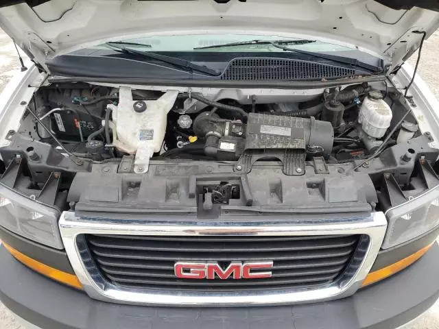 2018 GMC Savana G2500