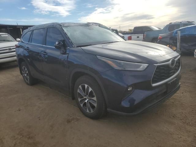 2024 Toyota Highlander LE