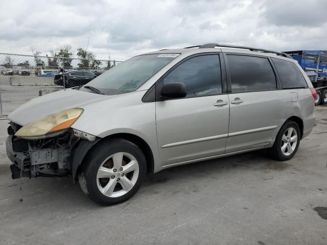 2007 Toyota Sienna CE