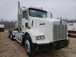 Salvage trucks for sale at Columbia, MO auction: 2003 Kenworth Construction T800