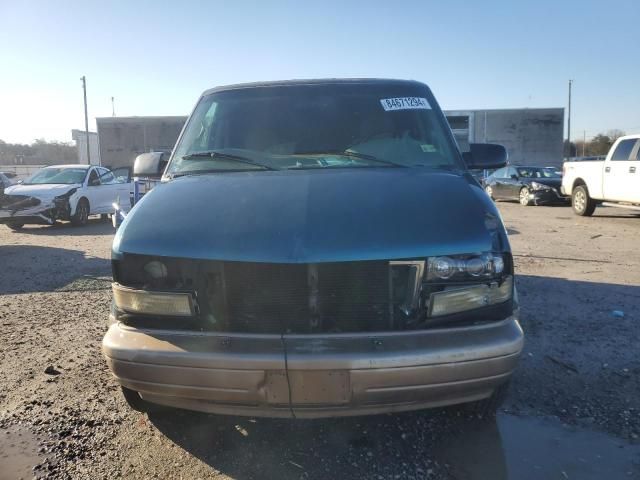 1999 GMC Safari XT