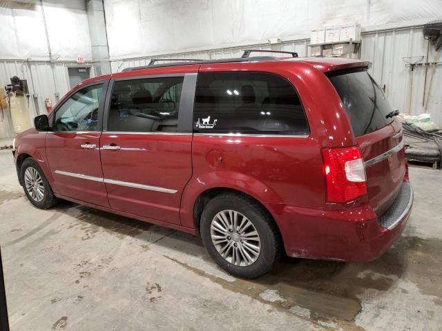 2013 Chrysler Town & Country Touring L