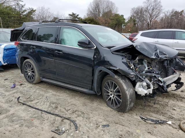 2017 Toyota Highlander SE