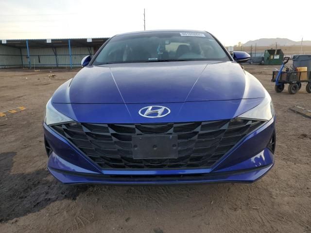 2023 Hyundai Elantra SE