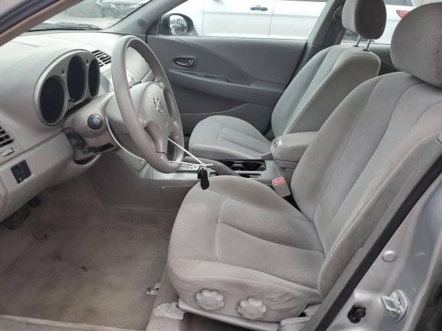 2004 Nissan Altima Base