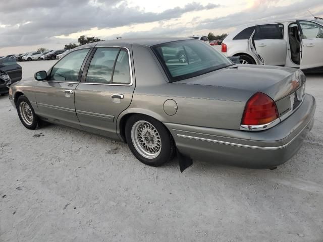 1999 Ford Crown Victoria LX