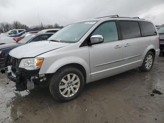 2011 Chrysler Town & Country Touring L