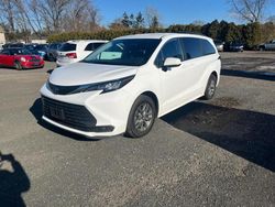 2022 Toyota Sienna LE en venta en East Granby, CT