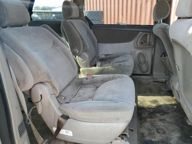 2006 Toyota Sienna XLE