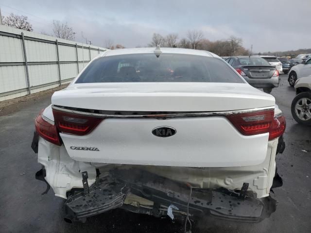 2018 KIA Cadenza Premium