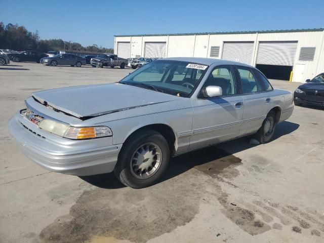 1997 Ford Crown Victoria LX