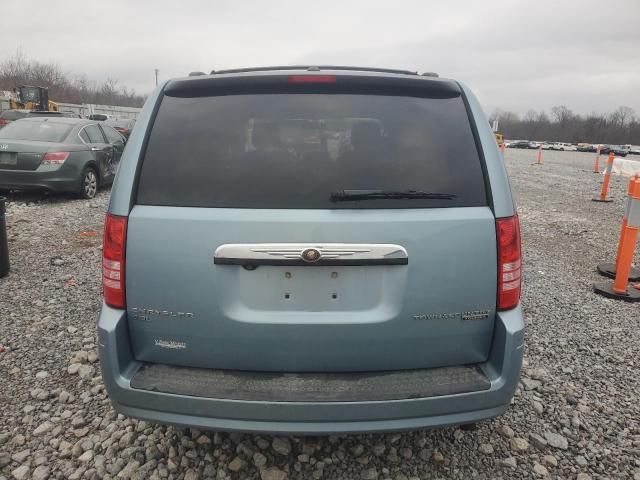 2010 Chrysler Town & Country Touring Plus