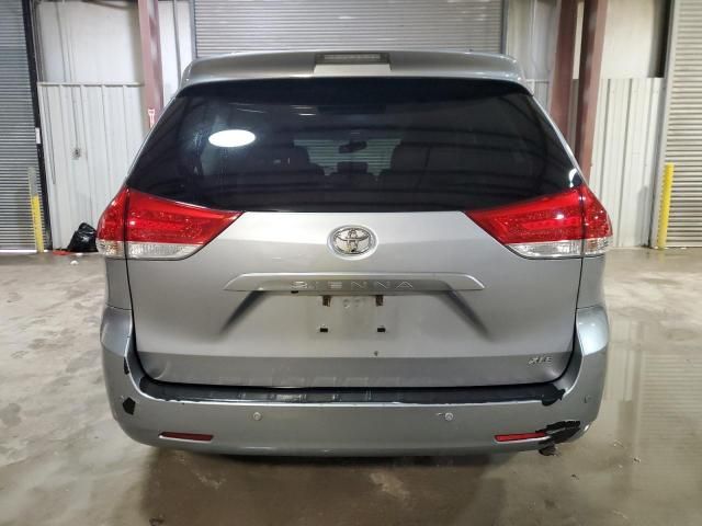 2013 Toyota Sienna XLE