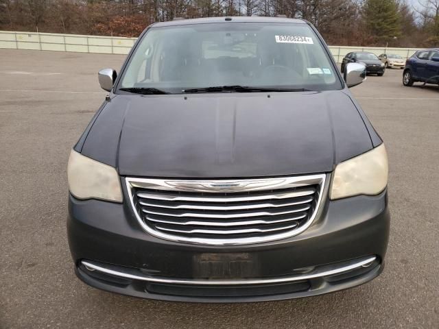 2011 Chrysler Town & Country Touring L