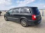 2016 Chrysler Town & Country Touring L