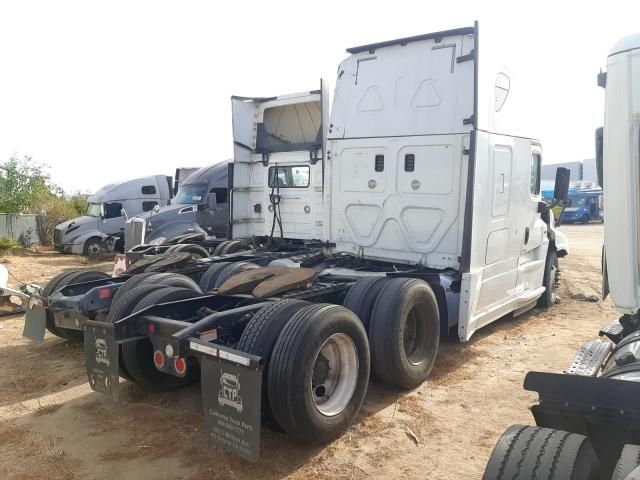 2017 Freightliner Cascadia 125