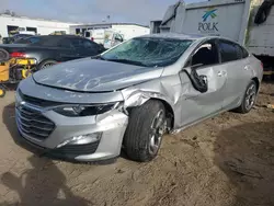 Carros salvage sin ofertas aún a la venta en subasta: 2020 Chevrolet Malibu LT