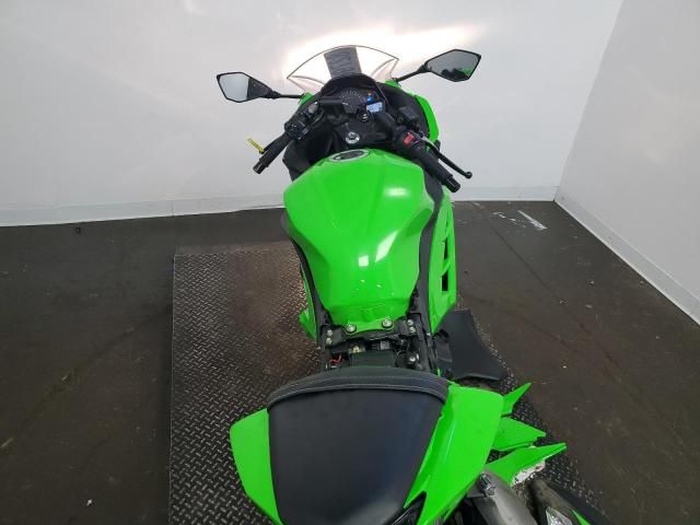 2015 Kawasaki EX300 B