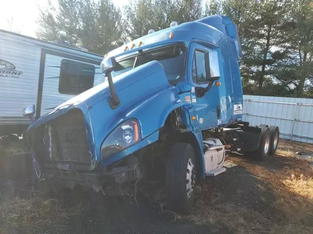 2015 Freightliner Cascadia 125