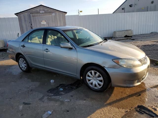 2005 Toyota Camry LE