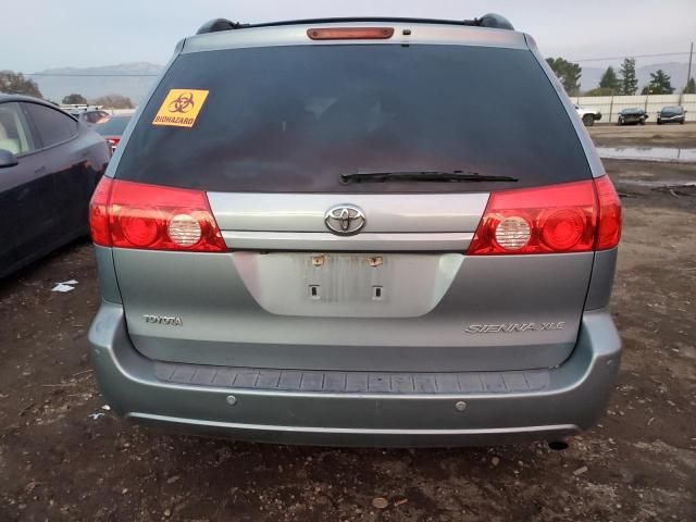 2010 Toyota Sienna XLE