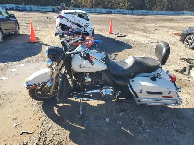 2010 Harley-Davidson Flhp