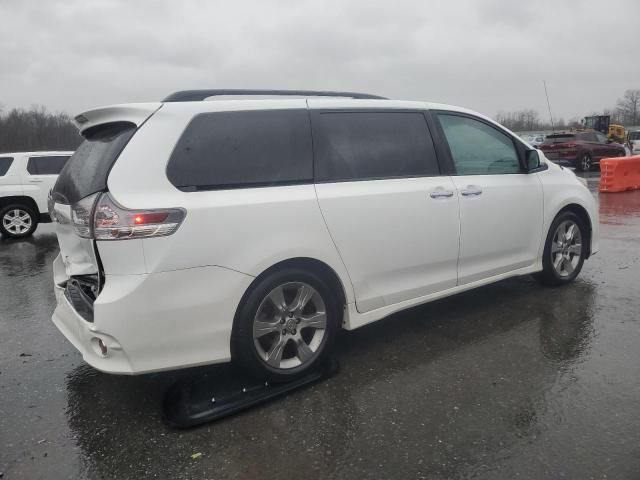 2014 Toyota Sienna Sport