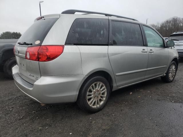 2007 Toyota Sienna LE