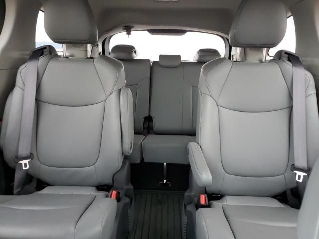 2024 Toyota Sienna XLE