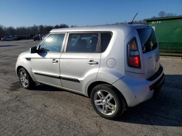 2011 KIA Soul +