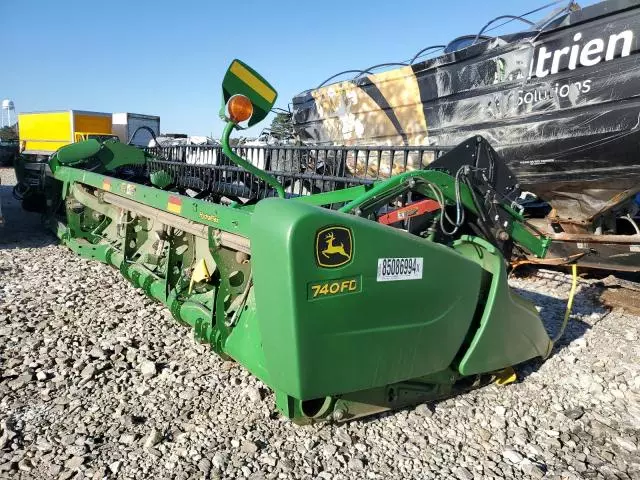 2020 John Deere 740D