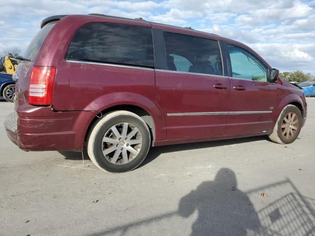 2009 Chrysler Town & Country Touring