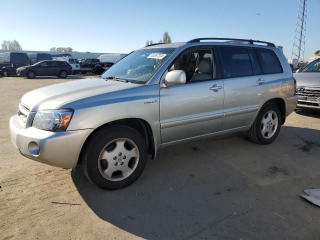 2004 Toyota Highlander Base