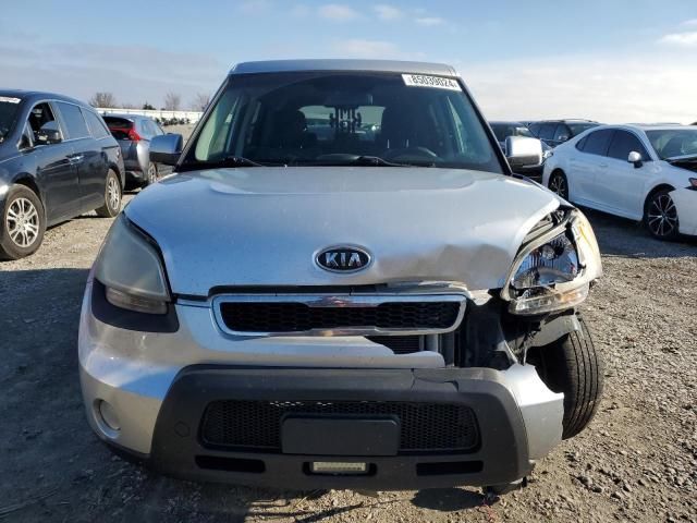 2010 KIA Soul +