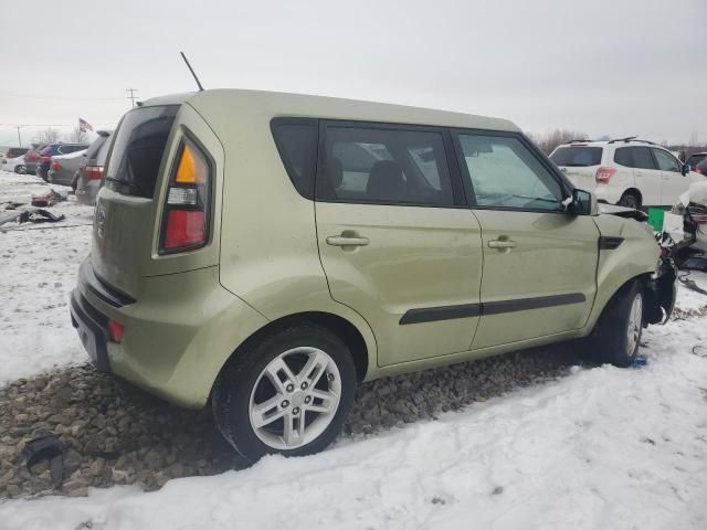 2011 KIA Soul +