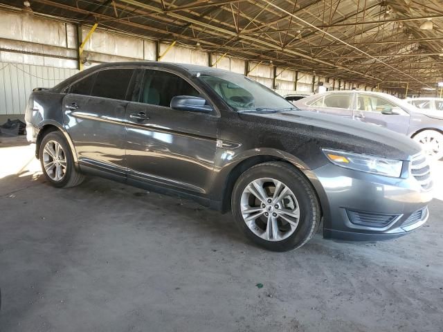 2018 Ford Taurus SE