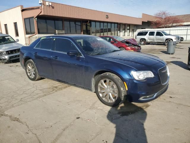 2017 Chrysler 300 Limited