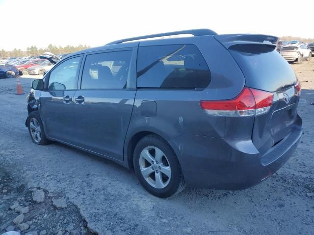 2014 Toyota Sienna LE