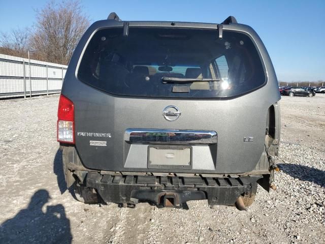 2005 Nissan Pathfinder LE