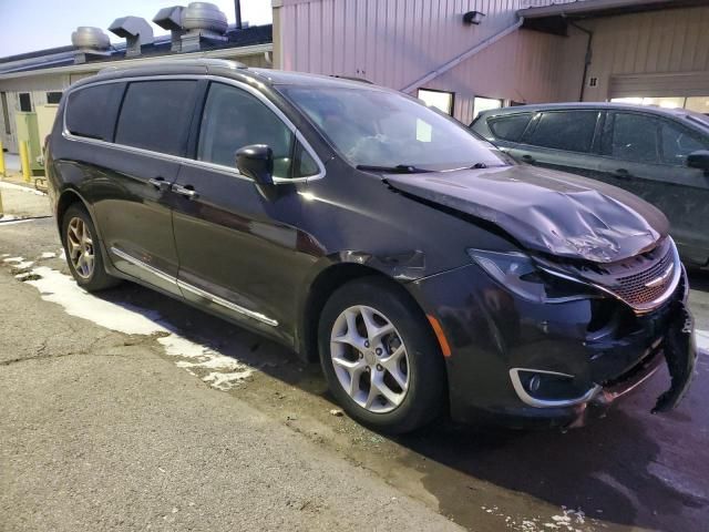 2017 Chrysler Pacifica Touring L Plus