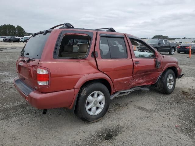 2000 Nissan Pathfinder LE