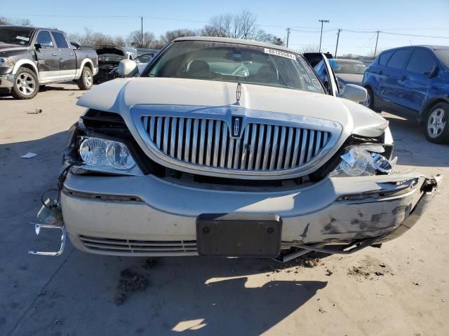 2004 Lincoln Town Car Ultimate