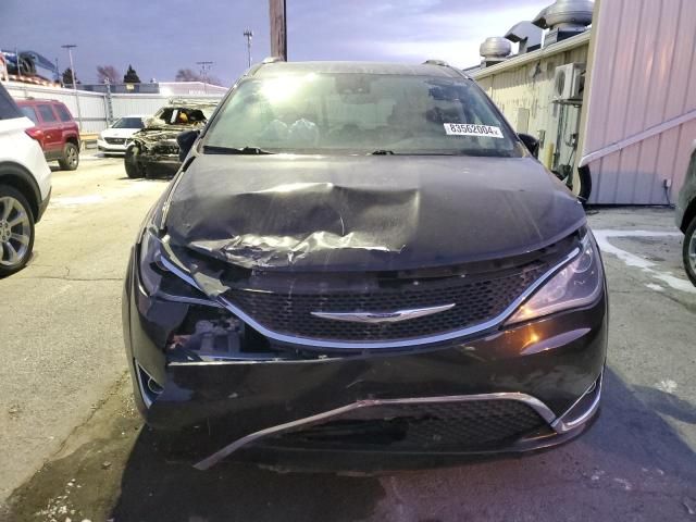 2017 Chrysler Pacifica Touring L Plus