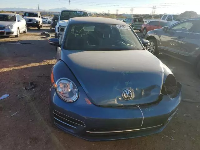 2017 Volkswagen Beetle SE