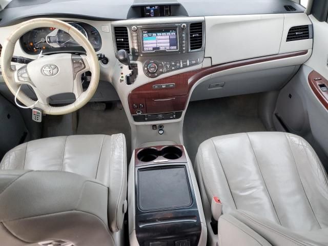 2012 Toyota Sienna XLE