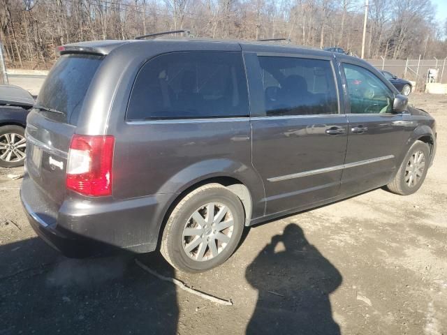 2016 Chrysler Town & Country Touring