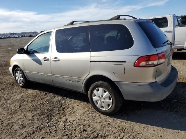 2001 Toyota Sienna CE