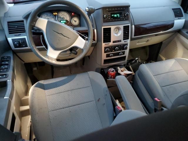 2010 Chrysler Town & Country Touring