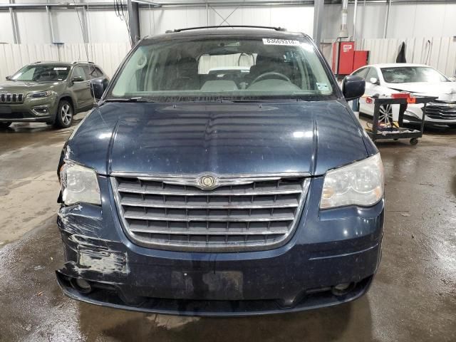 2009 Chrysler Town & Country Touring