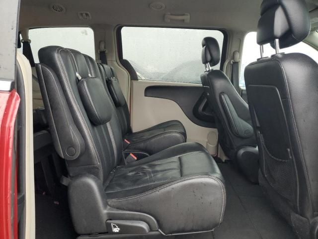 2014 Chrysler Town & Country Touring